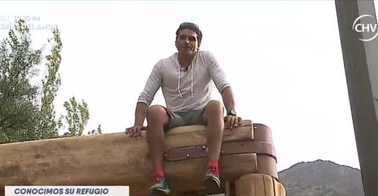 Pangal Andrade se construyó una casa con neumáticos