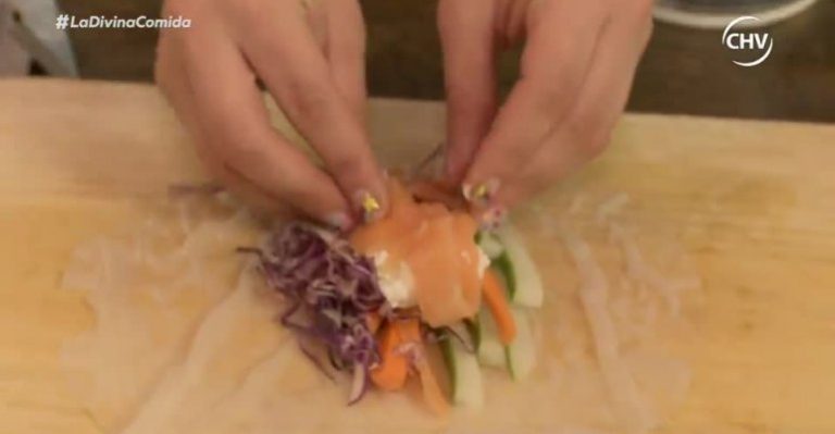 Ignacia Allamand deleitó de entrada con sus Rollitos actorales