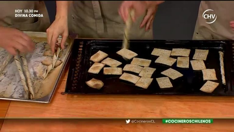 Javier Bonnefont nos enseñó a preparar crujientes galletas para cóctel - Parte 1