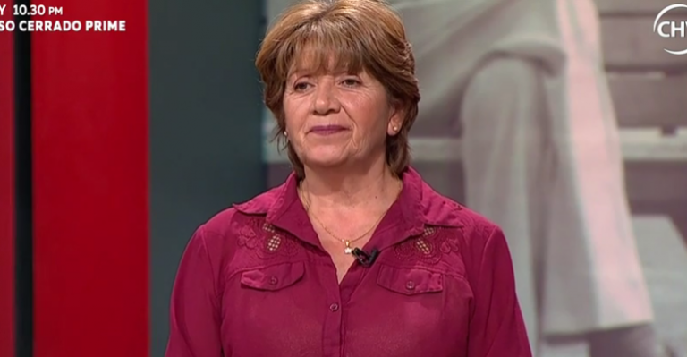 Julia quiere que su amiga se preocupe por su madre que está sola - Parte 1