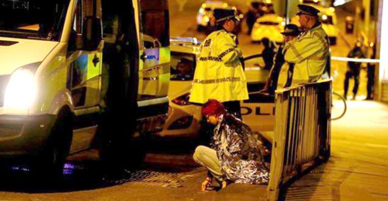 Impactantes imágenes de atentado en concierto en Manchester