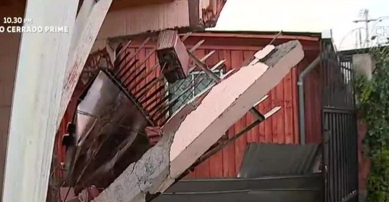 Transantiago chocó casa en Renca