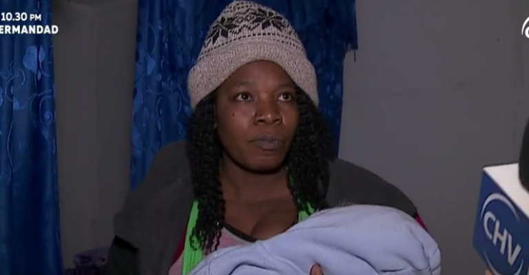 Inmigrantes viven hacinados en Santiago