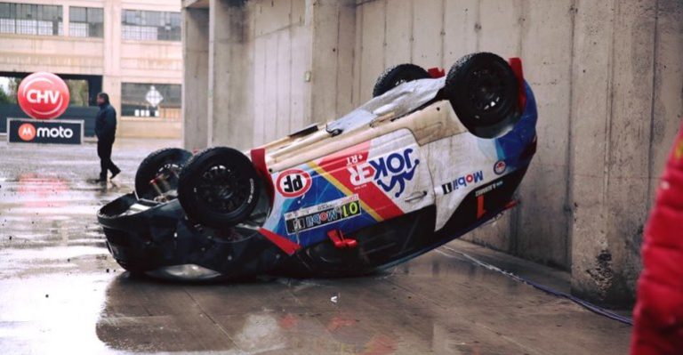 Carolina De Moras sufrió accidente en auto de rally