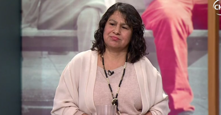 Gloria quiere que sus hermanos ayuden a cuidar a su madre que está postrada - Parte 1