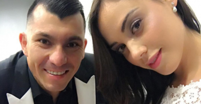 Un enamorado Gary Medel se casó con Cristina Morales