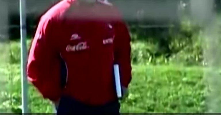 El día que renunció Marcelo Bielsa en 12 Días Que Estremecieron Chile