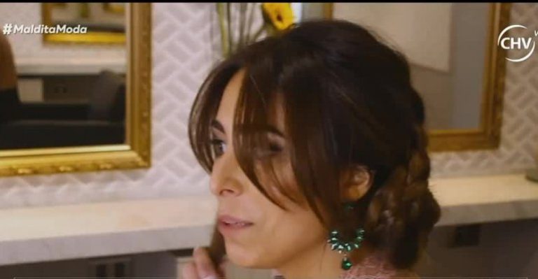 Coca Oyarce realizó el tutorial de belleza en Maldita Moda