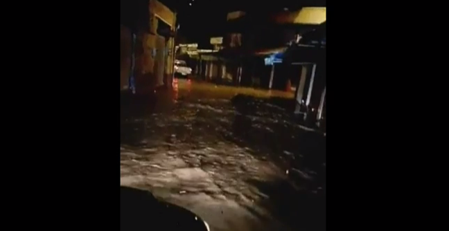 Intensas lluvias inundaron el centro de Lota