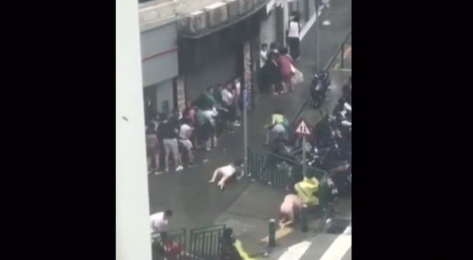 Impactante tifón deja muertos y desaparecidos en China