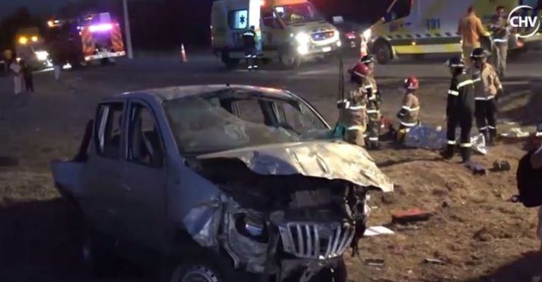 Dos conductores fueron atendidos por SAMU en grave accidente