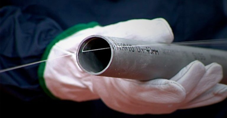 Prueba en vivo: conoce los riesgos del hilo curado