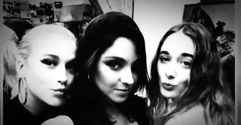 Maldita Moda: estuvimos en el Fashion Week con Kel y Vesta