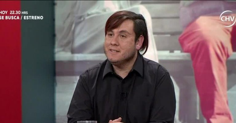 Adán exige que su madre asista a un tratamiento psicológico por su depresión - Parte 1