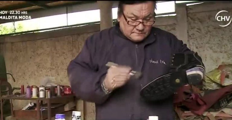 Victor Fuentes es el zapatero que marca tendencia en La Pintana