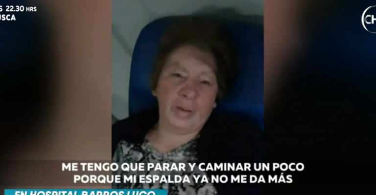 Mujer lleva cuatro días hospitalizada en un sillón