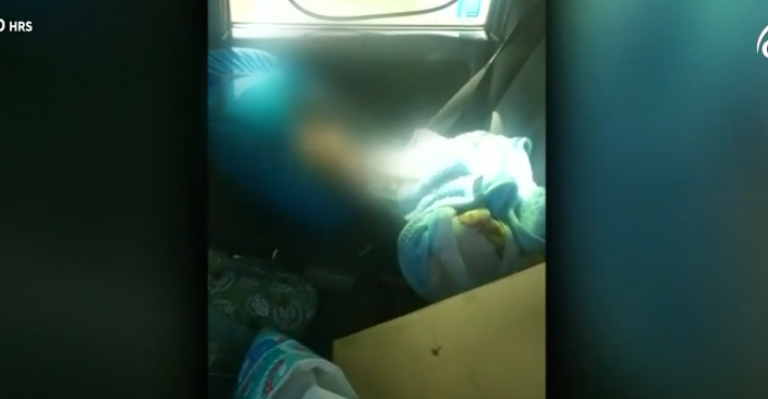 Denuncian a madre que dejó a bebé encerrado en auto al sol
