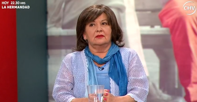 María quiere que Susana le ayuda a vender una herencia