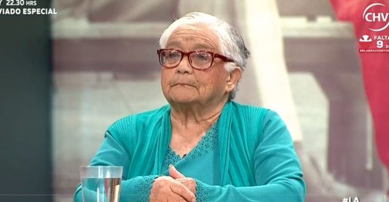 Rebeca quiere que su amiga Mercedes ceda la responsabilidad de cuidar a su hermana - Parte 1