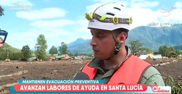 Siguen las labores de ayuda en Villa Santa Lucía