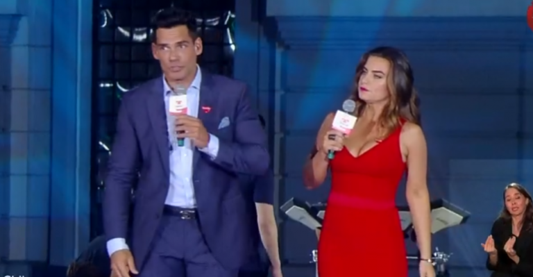 Ingrid Cruz sorprendió con su look durante despacho en vivo para Teletón