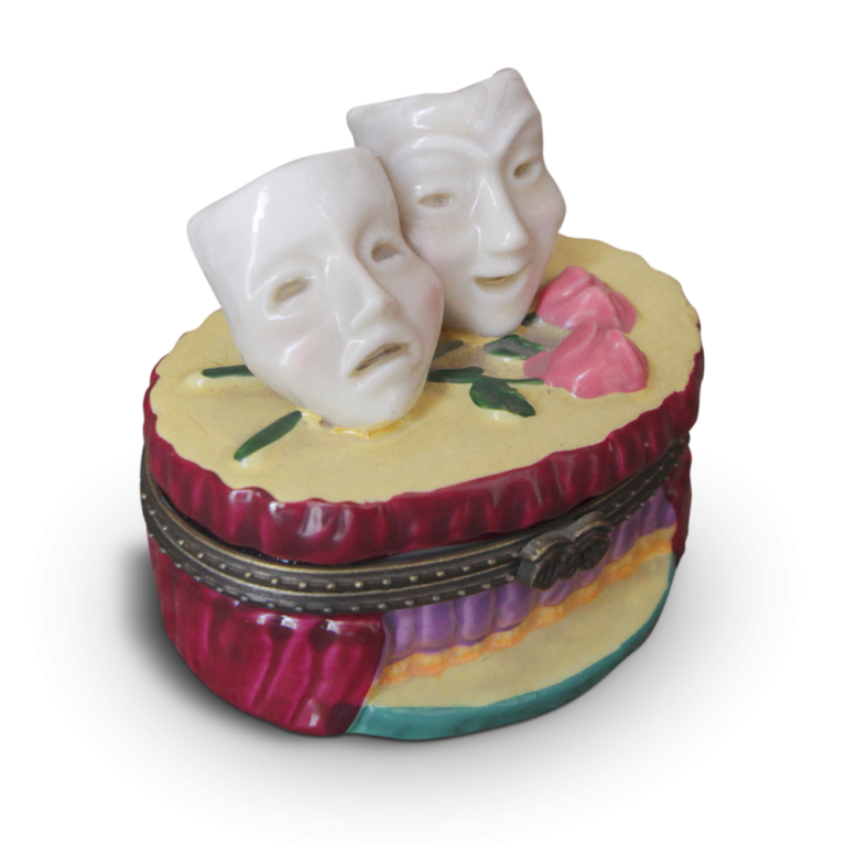 Cajita de máscaras de teatro