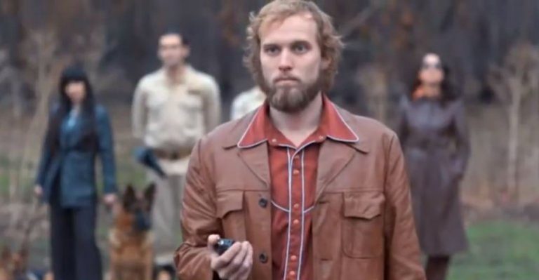 Mary & Mike | Capítulo 1