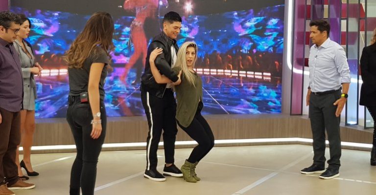 Panelistas de La Mañana se sometieron a desafío salsero - Parte 1