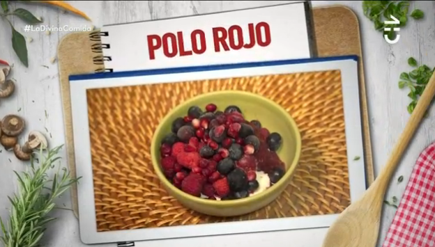 Polo rojo por Santiago Tupper