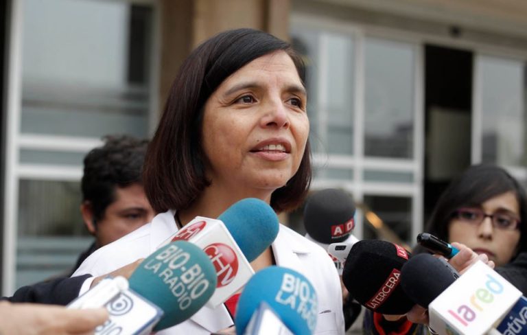 Nueva directora del Servicio de Salud Metropolitano es una doctora condenada por negligencia
