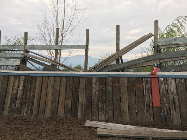 Caída de gradería en una medialuna dejó varias personas heridas en Graneros