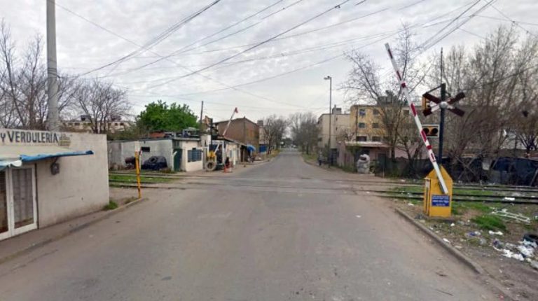 Adolescente apuñaló a su madre cuando lo despertó para ir al colegio