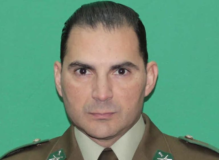 Motorista de Carabineros falleció tras colisionar de frente en medio de una persecución policial