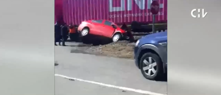 “Yo creo que es un milagro”: Hombre de 87 años fue impactado por un tren de carga y salvó ileso