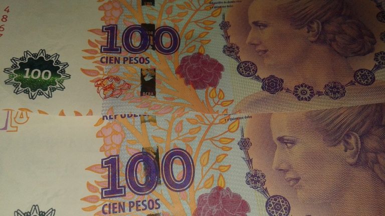 Lo que tienes que saber para entender el desplome del peso argentino