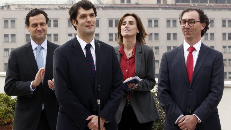 En contra de la gratuidad, pero postuló para estudiar gratis: Este es el nuevo superintendente de Educación