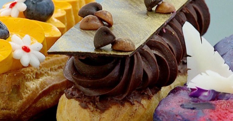 Conoce los pasos para preparar unos exquisitos profiteroles y Eclaire