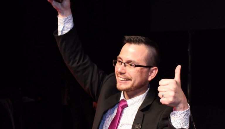 El mejor profesor de Chile: Docente de Puerto Montt ganó importante premio