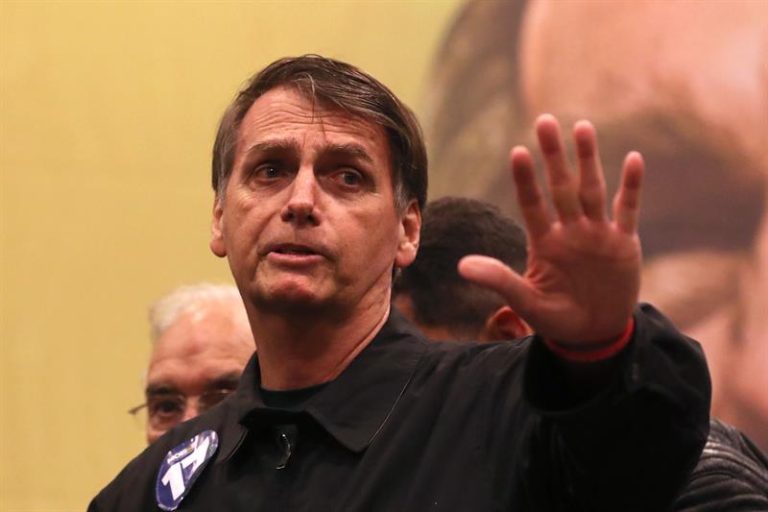 Jair Bolsonaro anunció que eliminará 14 ministerios si es elegido Presidente