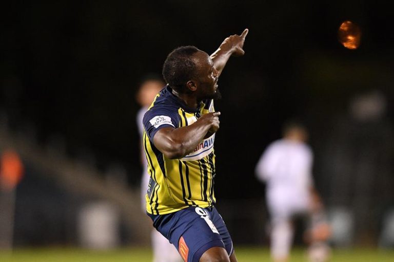 El Rayo infló las redes: El jamaicano anotó dos goles en el triunfo del Central Coast Mariners