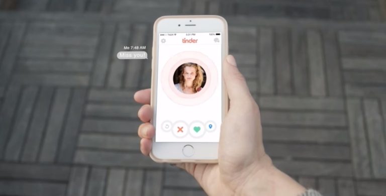 Su nombre en Tinder era “Ana”: Se hacía pasar por sensual dueña de casa para tener relaciones con otros hombres