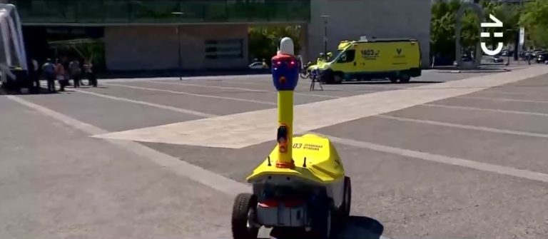 Robocop llegó a Vitacura: Dispositivos antidelincuencia vigilarán plazas y parques de la comuna