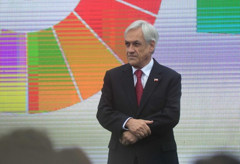 ¿Ya cerró la fábrica? Presidente Piñera premiará a los 