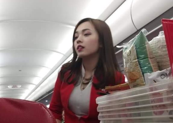 Azafatas de Malasia son elegidas en redes sociales como “las más lindas del mundo”