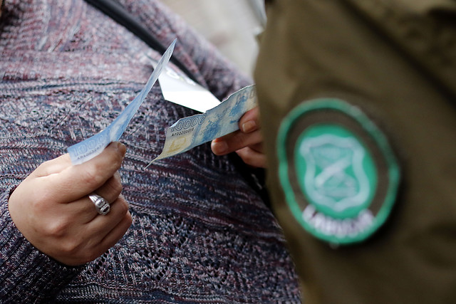 9 carabineros fueron detenidos por presunta colaboración con banda especializada en robos con intimidación