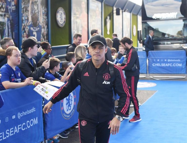 A otro grande de Europa: Según la prensa inglesa Alexis se va en enero del Manchester United