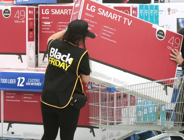 Líder realiza Black Friday con más de 2 millones de productos con descuentos a lo largo de todo Chile