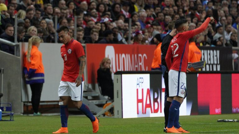 Eduardo Vargas se encuentra fuera de La Roja por acto de indisciplina