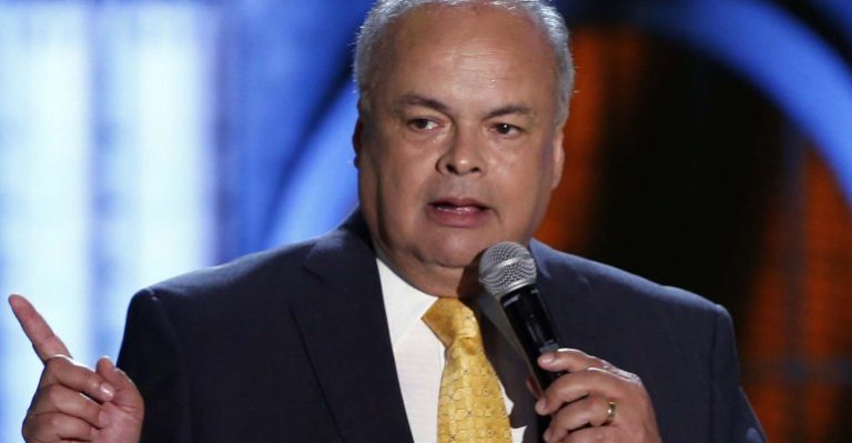 Álvaro Salas se realizó tercera muestra de ADN