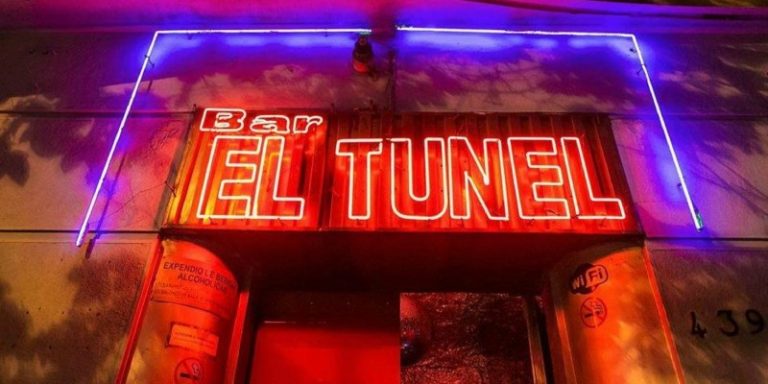 Le impidieron la entrada a cliente trans: Condenan a bar capitalino por infringir Ley Zamudio